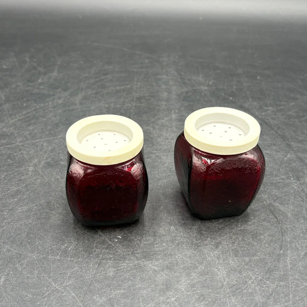 Vtg Wheaton Royal Ruby Red Pebble Glass Salt & Pepper Shakers Set No Lids USA